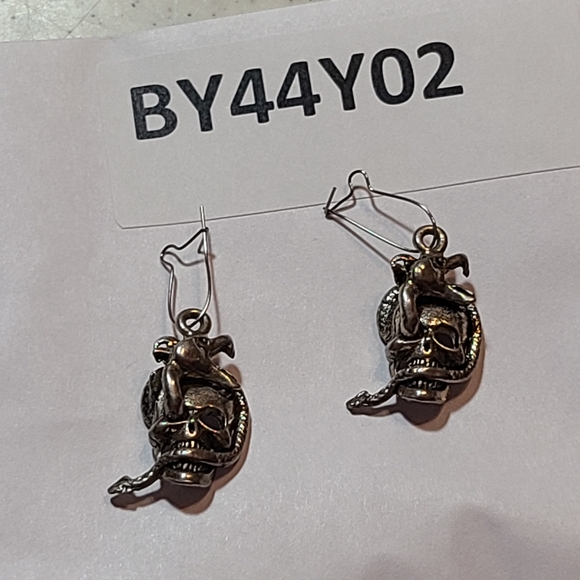 Skull Earrings for sale - Picture 7 of 10